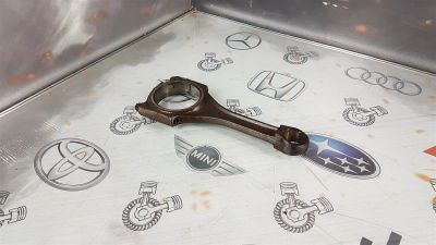 Лот: 23590581. Фото: 1. Шатун Audi A6 AUK 06E198401C. Двигатель и элементы двигателя
