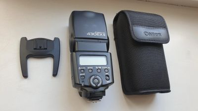Лот: 20572429. Фото: 1. Canon 430ex II. Вспышки, осветители, рассеиватели