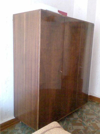Лот: 7180090. Фото: 1. Шкаф платяной трёхстворчатый. Шкафы, шкафы-купе
