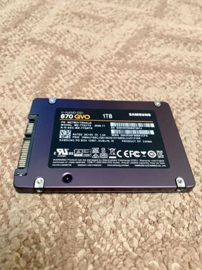 Лот: 19816565. Фото: 1. Жёсткий диск SSD Samsung QVO 870... SSD-накопители