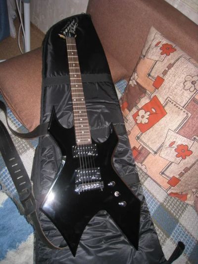 Лот: 3205119. Фото: 1. B.C.Rich Warock One + фирменный... Гитары