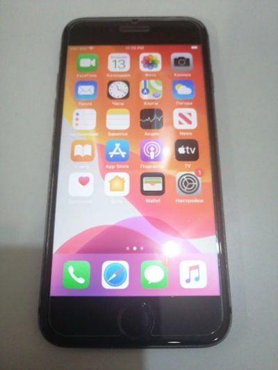 Лот: 16682633. Фото: 1. Смартфон Apple iPhone 8 64 ГБ... Смартфоны