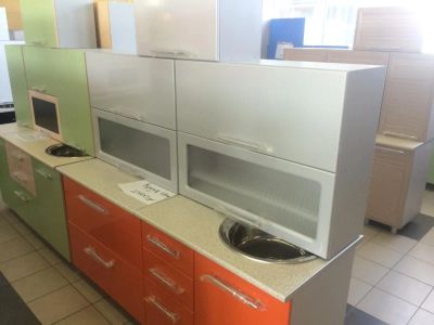 Лот: 7957067. Фото: 1. Кухонный гарнитур 1,8 МДФ. Кухонные гарнитуры