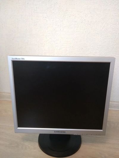 Лот: 15617725. Фото: 1. Монитор 17" Samsung 720N. ЖК-мониторы