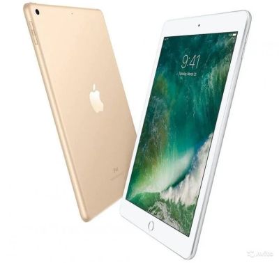 Лот: 15205101. Фото: 1. iPad 2017 32gb wi fi. Планшеты