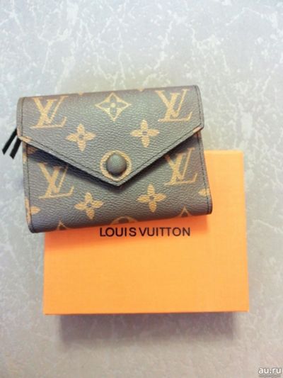 Лот: 16383903. Фото: 1. Кошелек Louis Vuitton (реплика... Бумажники, кошельки, портмоне