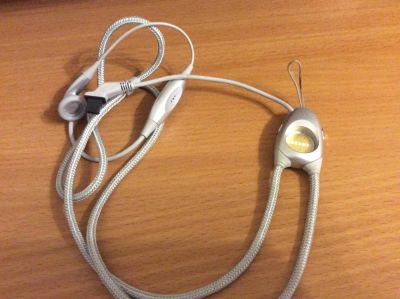 Лот: 6774435. Фото: 1. Гарнитура Самсунг 2 с рубля. Красноярск