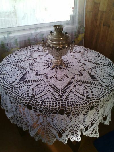 Лот: 6901399. Фото: 1. Вязаная скатерть ручной работы. Скатерти, салфетки