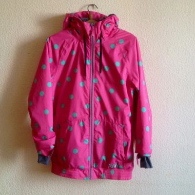 Лот: 7574601. Фото: 1. Горнолыжная новая куртка. Верхняя одежда