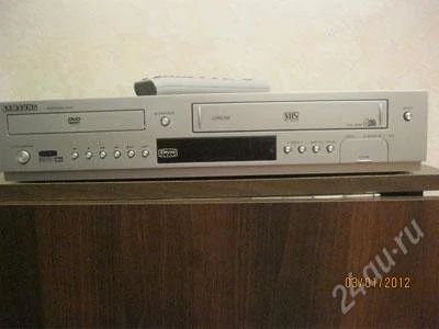 Лот: 1456299. Фото: 1. Продам DVD/видеомагнитофон. DVD, Blu-Ray плееры