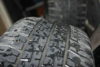 Лот: 3275109. Фото: 1. Литьё R13 на Летней Pirelli P2000... Шины на дисках