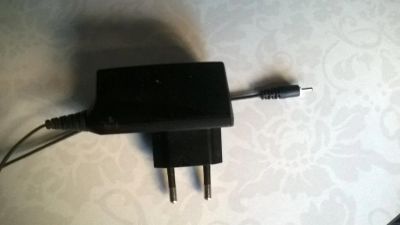 Лот: 5650367. Фото: 1. Зарядное устройство Nokia AC-8E... Зарядные устройства, блоки питания, адаптеры сетевые для смартфонов