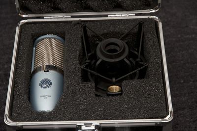 Лот: 6484866. Фото: 1. Конденсаторный микрофон AKG Perception... Студийные микрофоны, радиомикрофоны и радиосистемы