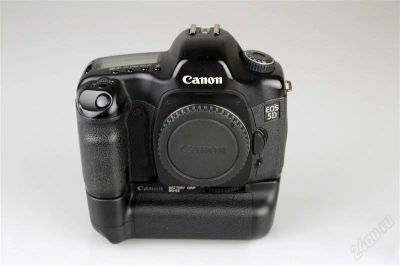 Лот: 1597405. Фото: 1. Canon EOS 5D ориг. Canon BG-E4. Цифровые зеркальные