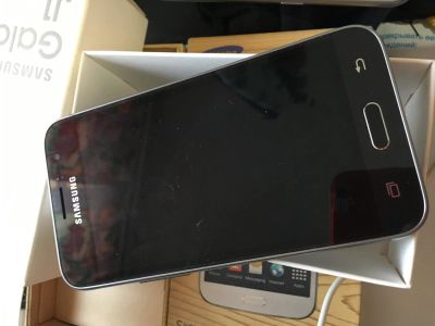 Лот: 9368210. Фото: 1. Samsung Galaxy J1 SM-J120F (2016... Смартфоны