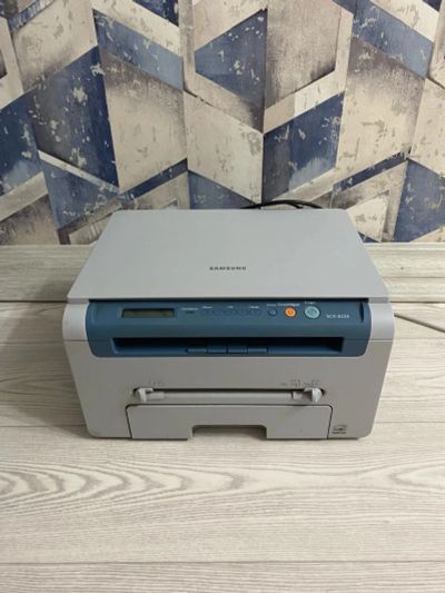 Лот: 19587225. Фото: 1. Мфу Samsung scx-4220г. Картриджи, расходные материалы