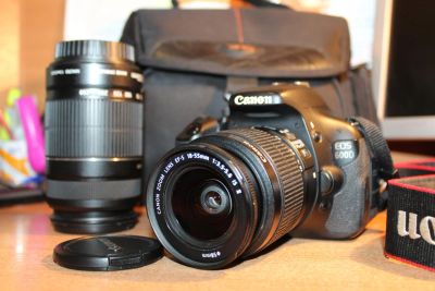 Лот: 9366562. Фото: 1. Canon EOS 600D Kit + объектив... Цифровые зеркальные