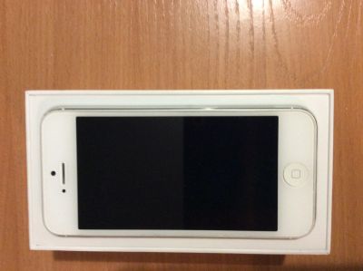 Лот: 11864864. Фото: 1. iPhone 5. Смартфоны