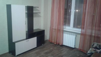 Лот: 5096414. Фото: 1. СДАМ 2-х комнатную на Дубровинского. Квартиры, студии