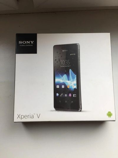 Лот: 7349297. Фото: 1. Sony Xperia V. Смартфоны