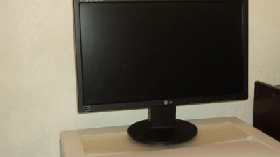 Лот: 4764762. Фото: 1. монитор LG W2046S. ЖК-мониторы