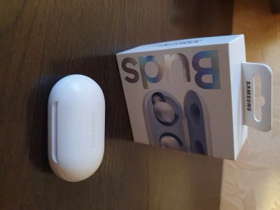 Лот: 16393087. Фото: 1. Наушники Samsung Galaxy buds. Красноярск
