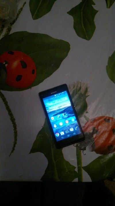 Лот: 8729780. Фото: 1. sony xperia L. Смартфоны