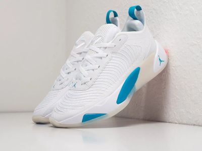 Лот: 24976849. Фото: 1. Кроссовки Jordan Luka 1. Кеды, кроссовки, слипоны