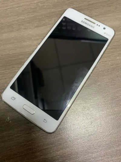 Лот: 20089696. Фото: 1. Телефон Samsung G531GH. Смартфоны