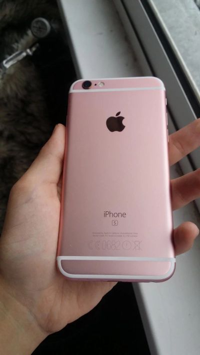 Лот: 10015271. Фото: 1. iPhone 6s 64Gb Розовое золото. Смартфоны