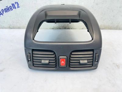 Лот: 25513245. Фото: 1. дефлекторы отопителя Nissan Almera... Двигатель и элементы двигателя