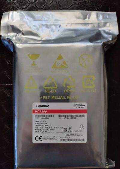 Лот: 21373565. Фото: 1. Жёсткий диск HDD 4 TB. Жёсткие диски (HDD)