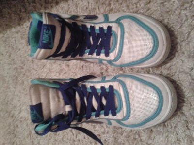 Лот: 1742247. Фото: 1. Высокие кроссовки Nike. Другое (одежда, обувь, галантерея)