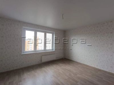 Лот: 20735184. Фото: 1. 1-комнатная квартира на ул. Светлова... Квартиры, студии