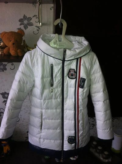 Лот: 3650993. Фото: 1. Зимняя куртка очень теплая!!!. Верхняя одежда