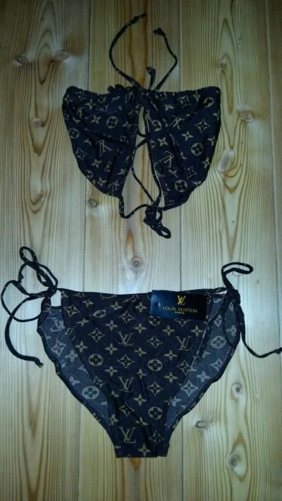 Лот: 7186399. Фото: 1. Купальник Louis Vuitton. Купальники
