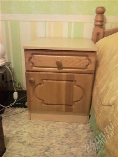 Лот: 1185575. Фото: 1. продам прикроватную тумбу. Стойки и тумбы для аппаратуры