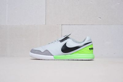 Лот: 11617722. Фото: 1. Футбольная обувь Nike Tiempo X... Кеды, кроссовки, слипоны