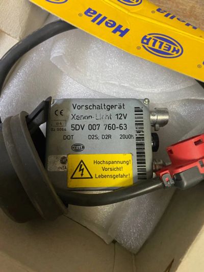 Лот: 25373247. Фото: 1. Новый блок розжига Hella 5DV 007... Оптика и освещение
