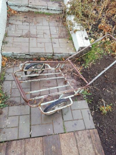 Лот: 19586983. Фото: 1. Тележка садовая. Ручные орудия труда