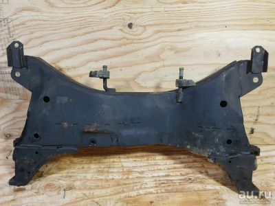 Лот: 18537458. Фото: 1. Балка поперечная Mitsubishi Dion... Ходовая, подвеска, рулевое управление