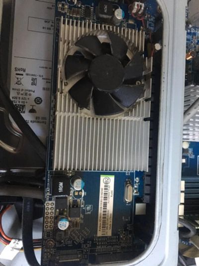 Лот: 13973389. Фото: 1. Видеокарта Radeon HD6450. Ноутбуки