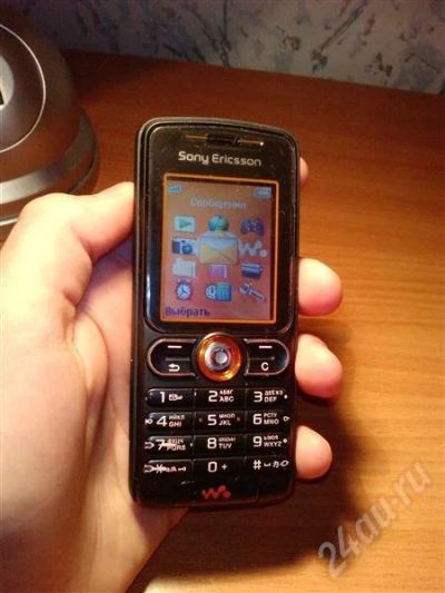 Лот: 562617. Фото: 1. Sony Ericsson w200i walkman!Полностью... Кнопочные мобильные телефоны