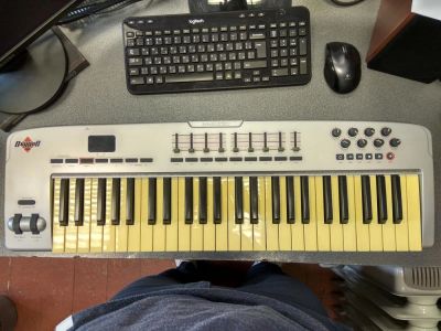 Лот: 9207860. Фото: 1. MIDI клавиатура M-Audio Oxygen... MIDI-оборудование