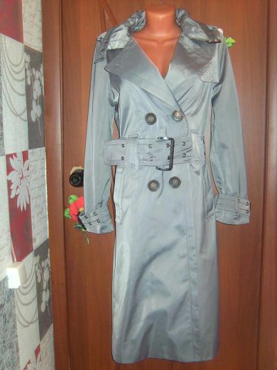 Лот: 4572745. Фото: 1. Плащ 2 размер 46-48. Верхняя одежда