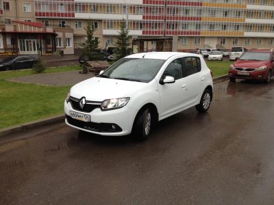 Лот: 6090229. Фото: 1. Рено Сандеро 2014 новый кузов. Автомобили