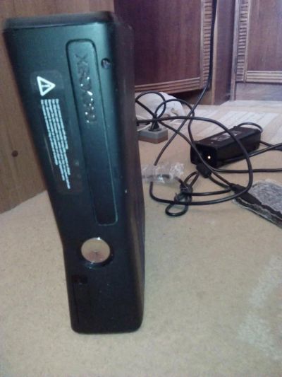 Лот: 7428343. Фото: 1. Xbox 360 Freebot 4gb. Игровые приставки, консоли