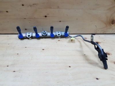 Лот: 18825952. Фото: 1. Форсунка Toyota Corolla Axio NZE141... Двигатель и элементы двигателя