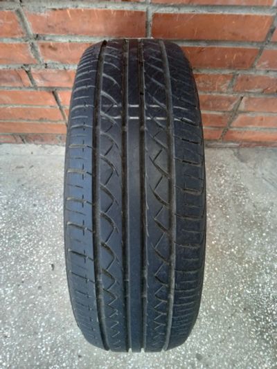 Лот: 20667657. Фото: 1. Bridgestone 195/65R14 B650aq. Шины
