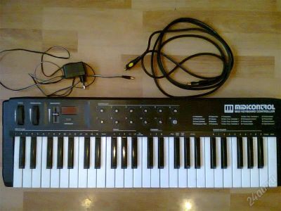 Лот: 1568644. Фото: 1. MIDI-клавиатура MIDITECH. Клавишные